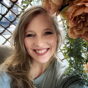 Meet your Posher, Kara